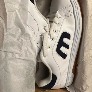Etnies Skate shoes $30